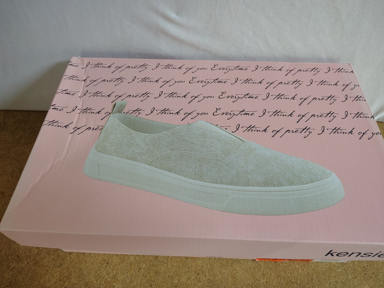 Kensie Ladies Slip On Shoes Salia Beige Size 8.5 New With Box (337)