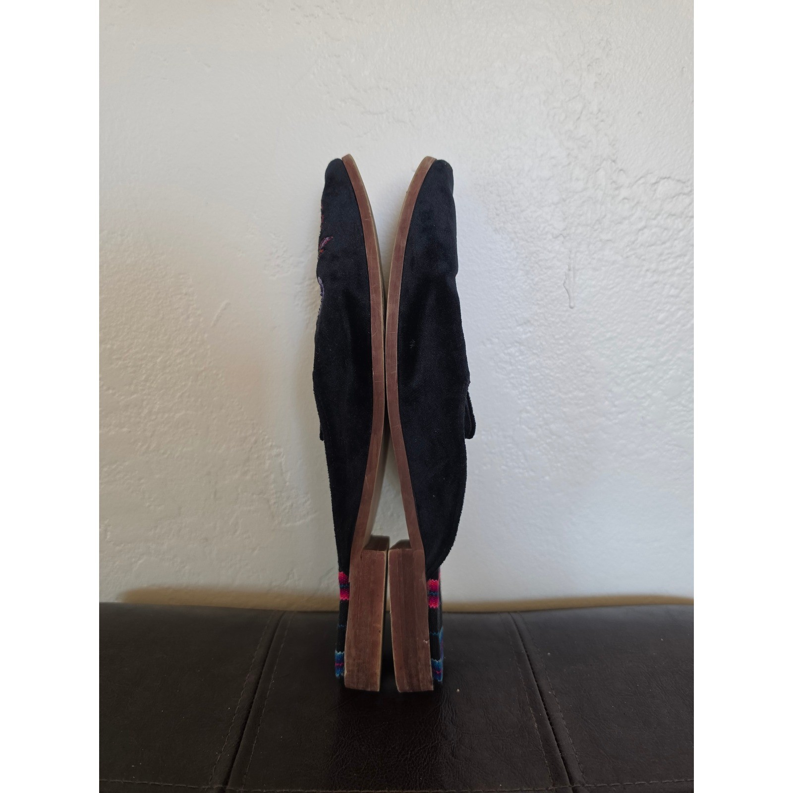 Inkkas Frida Floral Embroidered Boho Cottage Extra Velour Slip on Mules sz 9