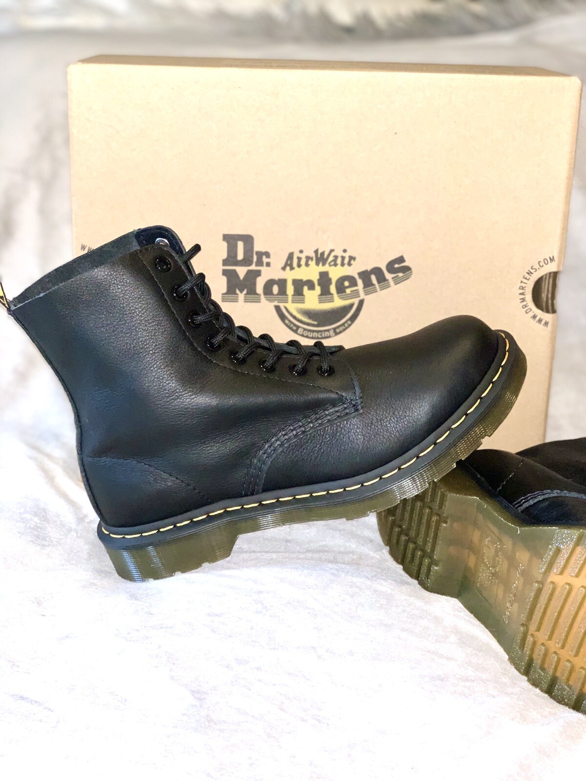 Dr. Martens Pascal 1460 Virginia Leather Boots Women Size US 10- Black -NEW