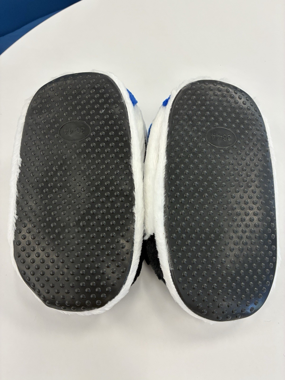 Nike Air Jordan-Slippers/Unisex- Adults/AllPuffy-Comfy-fluffy, Size 6 To 10