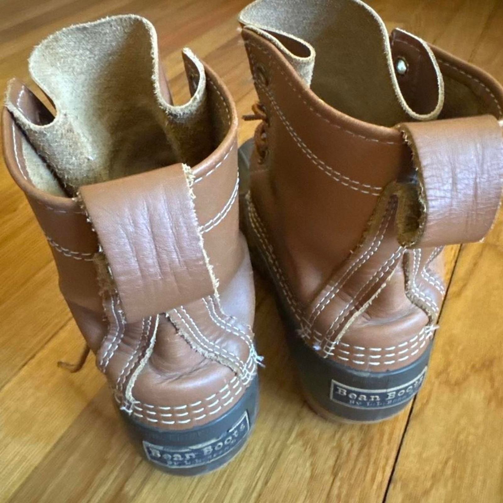 L.L. Bean Women’s Classic Brown 8″ Duck Boots Size 8 / Mens 6