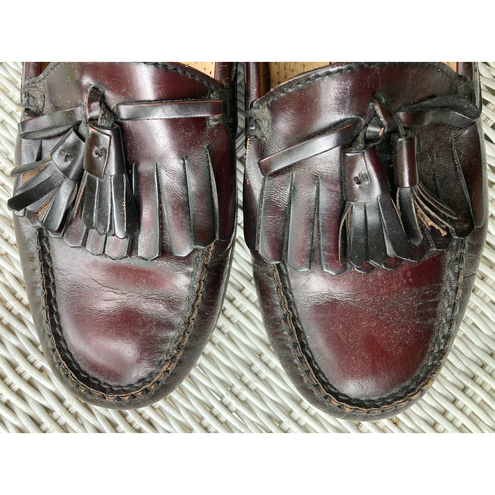 Cole Haan – Old Money/Quiet Luxury/ Traditional Pinch Tassel Loafer-M8/W10