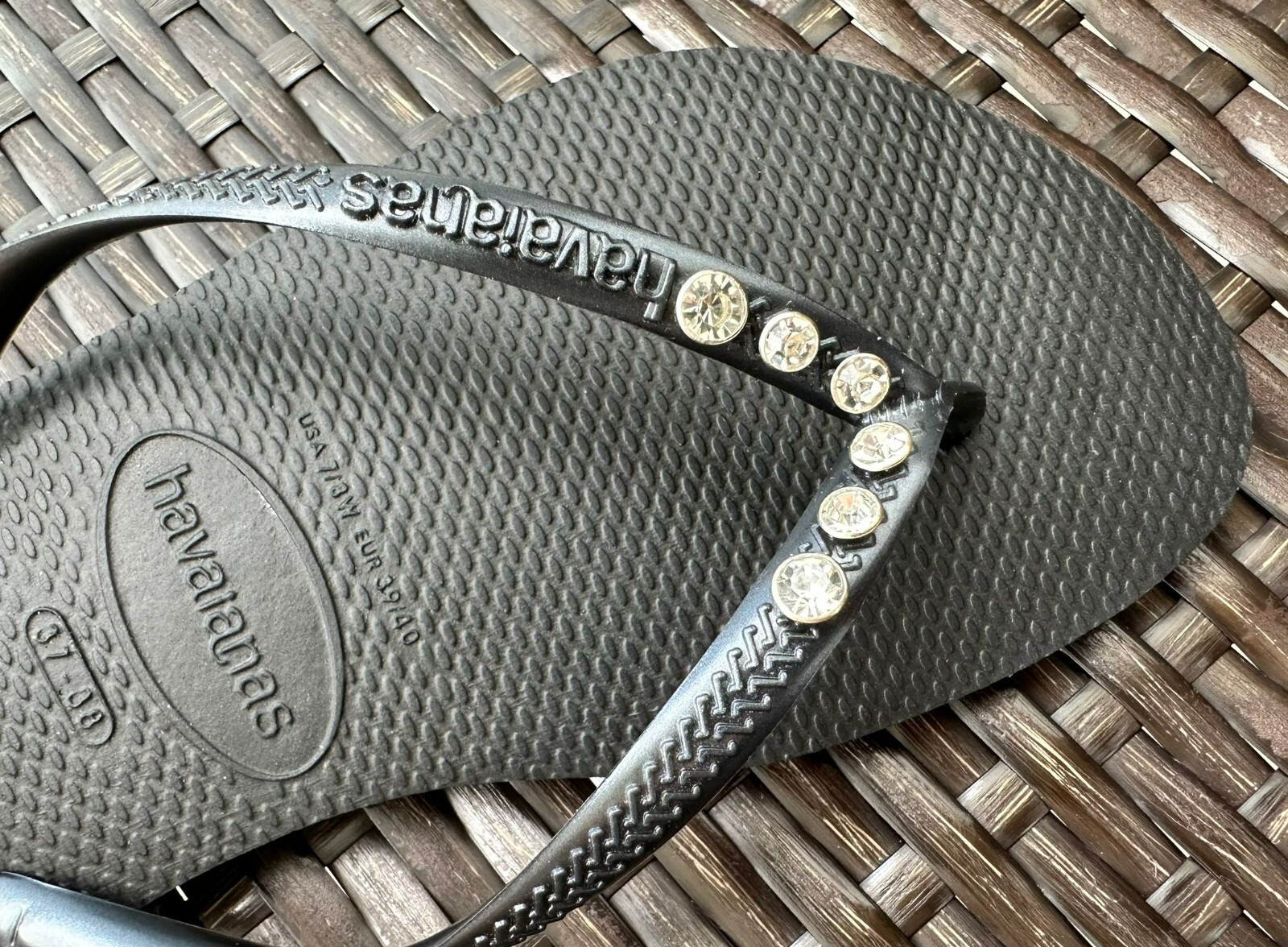 Original Flip Flops Women Slim with 6 Crystals and Personalized Charm