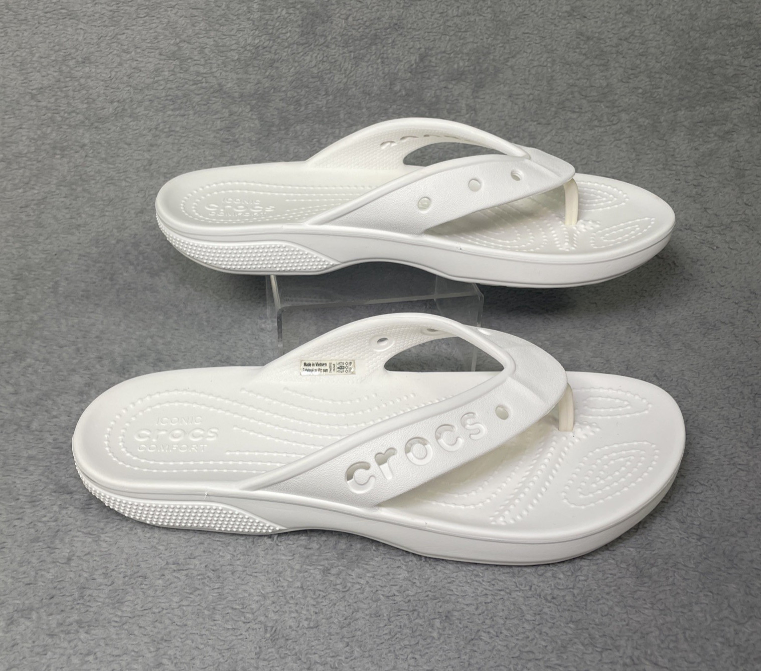 Crocs Baya II Flip Unisex Flip Flop sandal USA Mens 6 Womens 8, + jibbitz holes