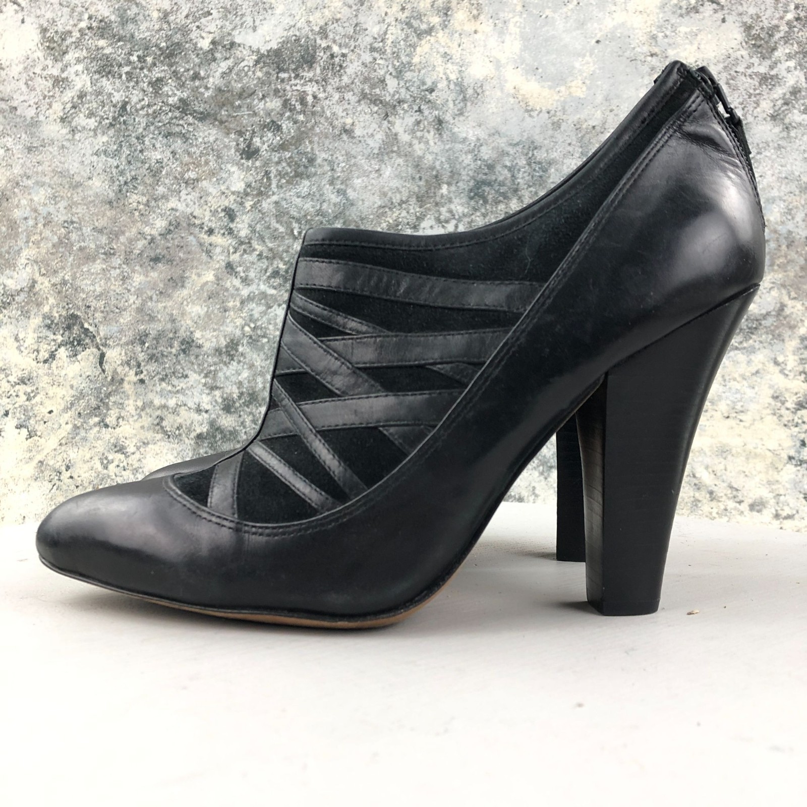 Modern Vintage Women’s Size 39 Lil Ro Black Leather Pointed Toe Ankle Booties