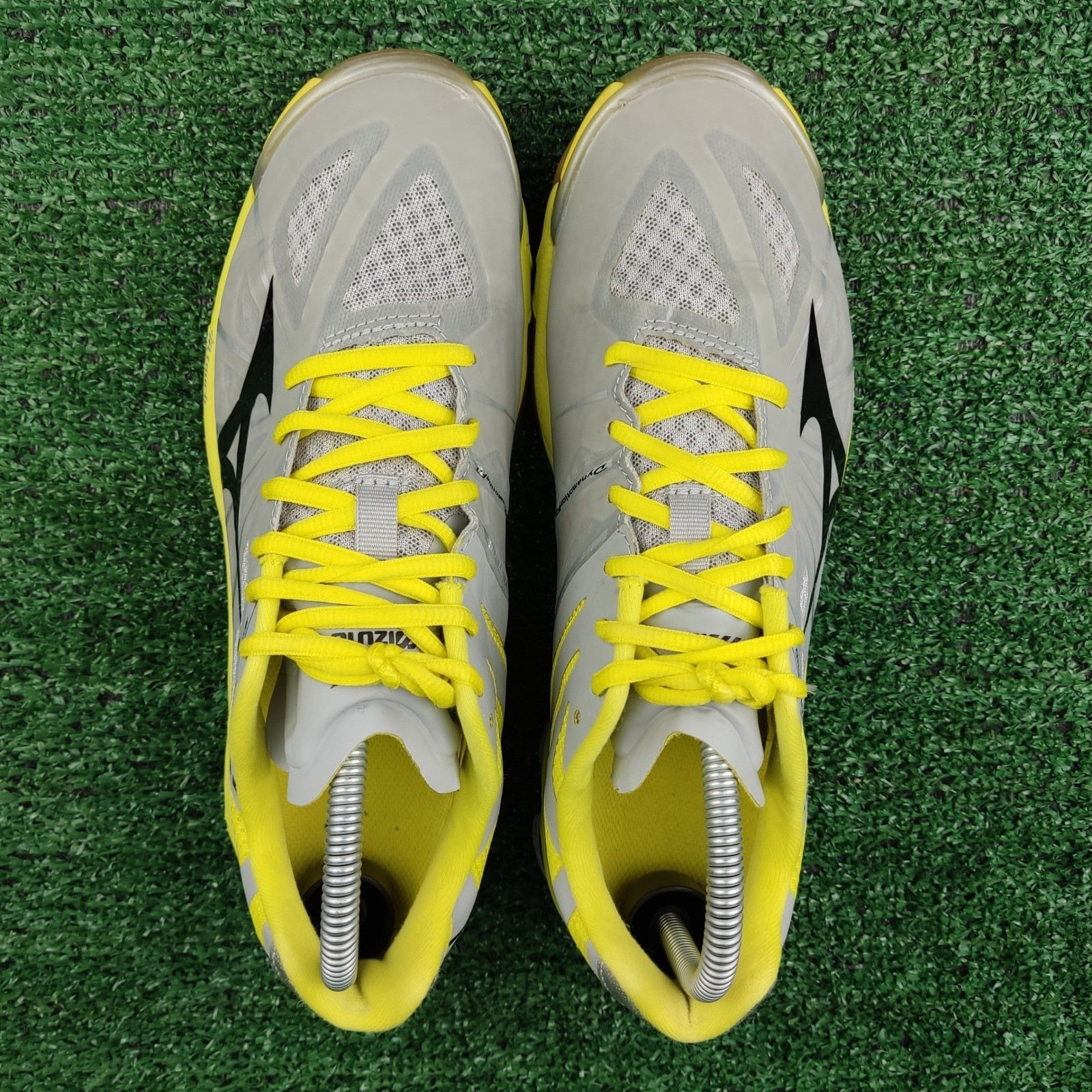 Mizuno Sneakers Womens 9 Silver Yellow Wave Lightning Z Volleyball V1GC150004