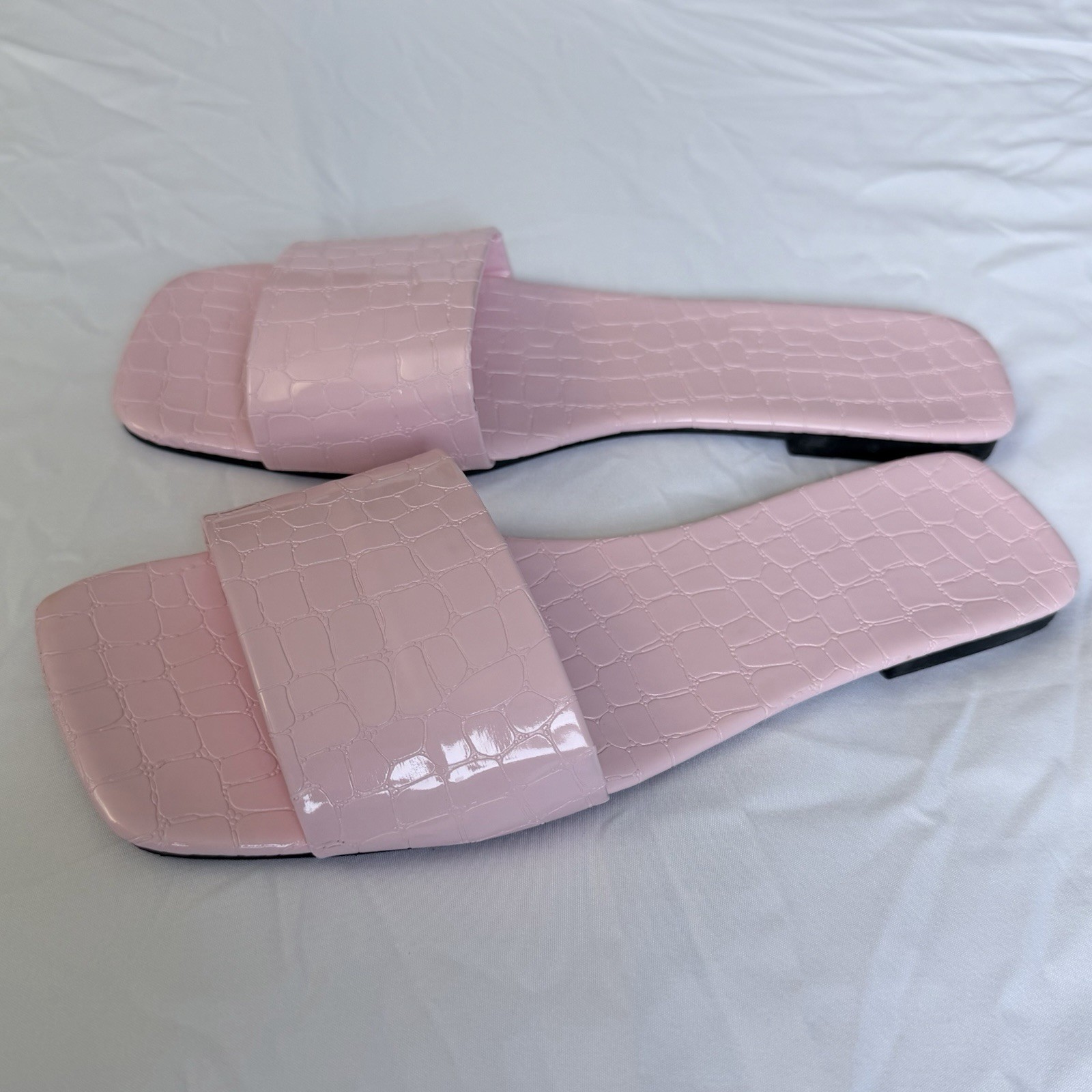 Baby Pink Croc-Embossed Glossy Slip On Square Peep Toe Size 9 Cute Slide Sandals