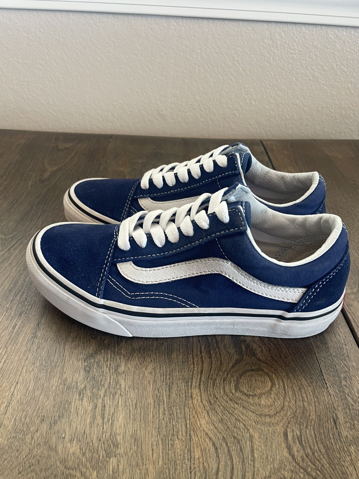 VANS Old Skool Suede Low Top Shoes Sneakers Blue White Women’s Size 5 Men 3.5