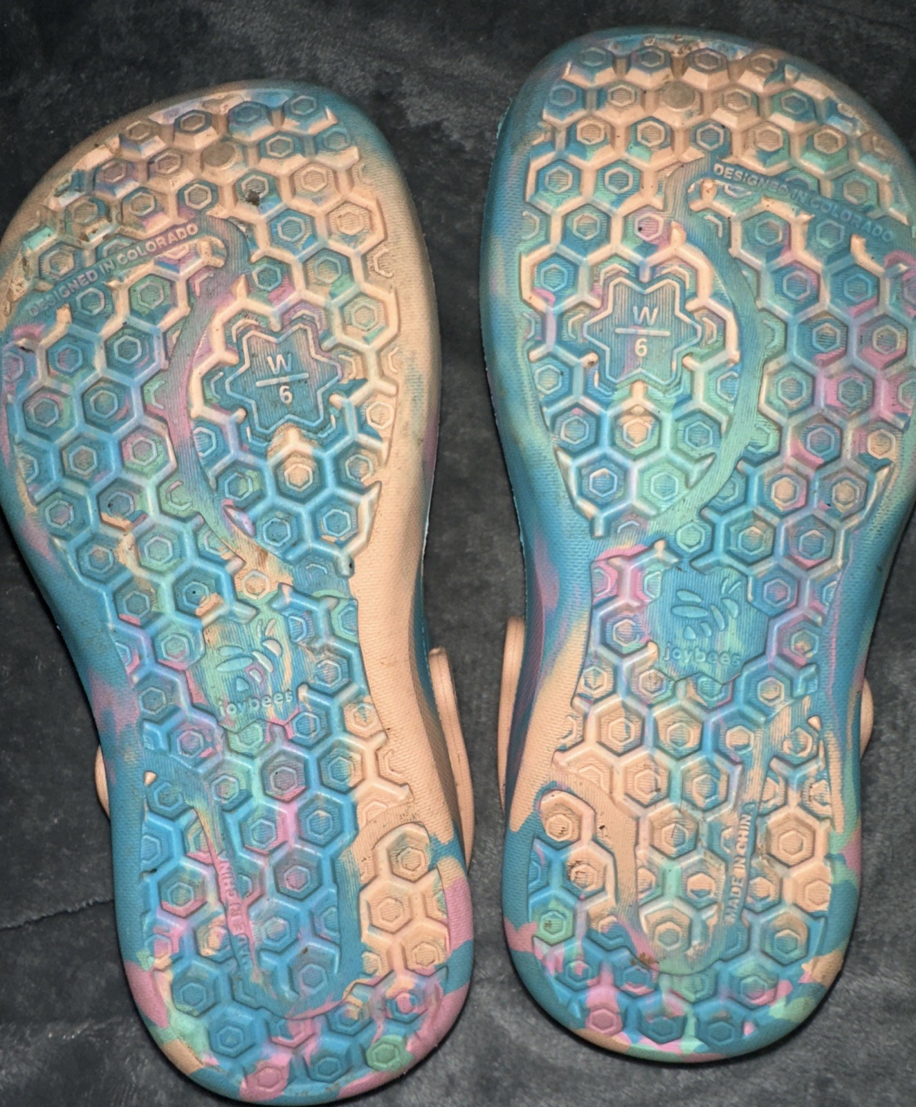 Women’s Size W6Comfy Joybee Clogs, Pink & Blue Tye dye Color