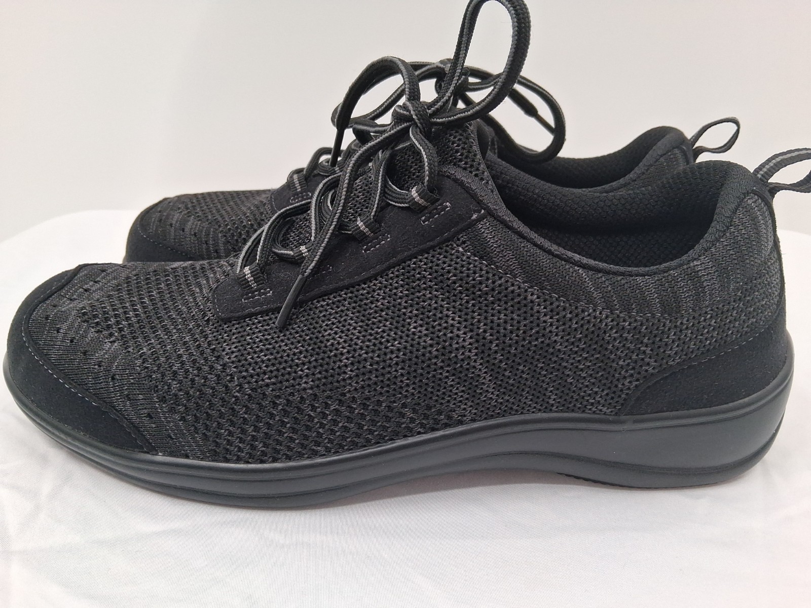 Orthofeet Shoes Women’s 11 D Black Low Top Lace Up Casual Comfort Walking