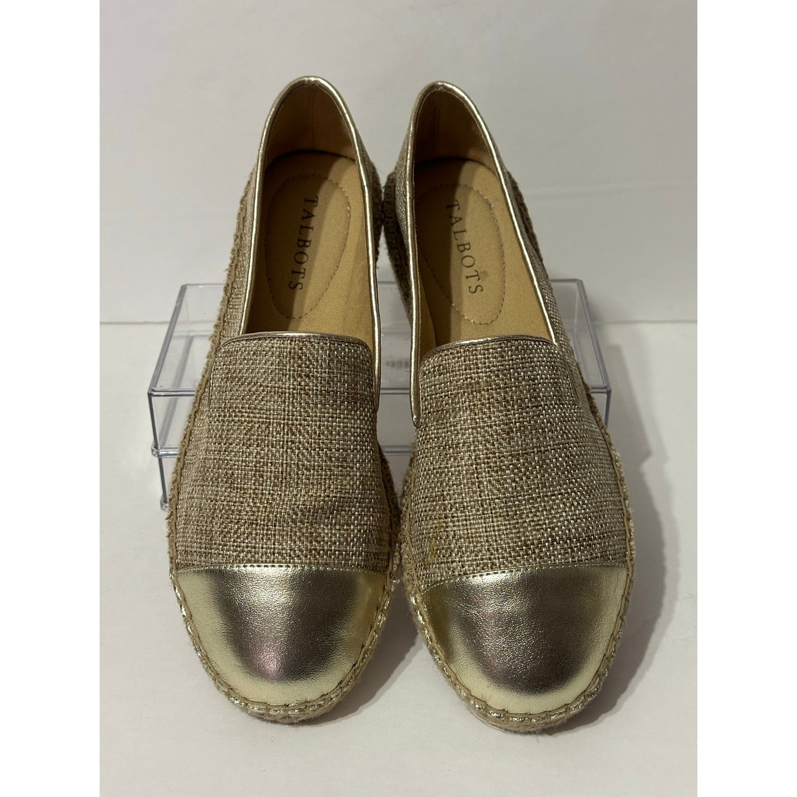 NWOB TALBOTS Izzy Espadrille Flats Linen / Gold Metallic Leather Cap Toe 7 NEW