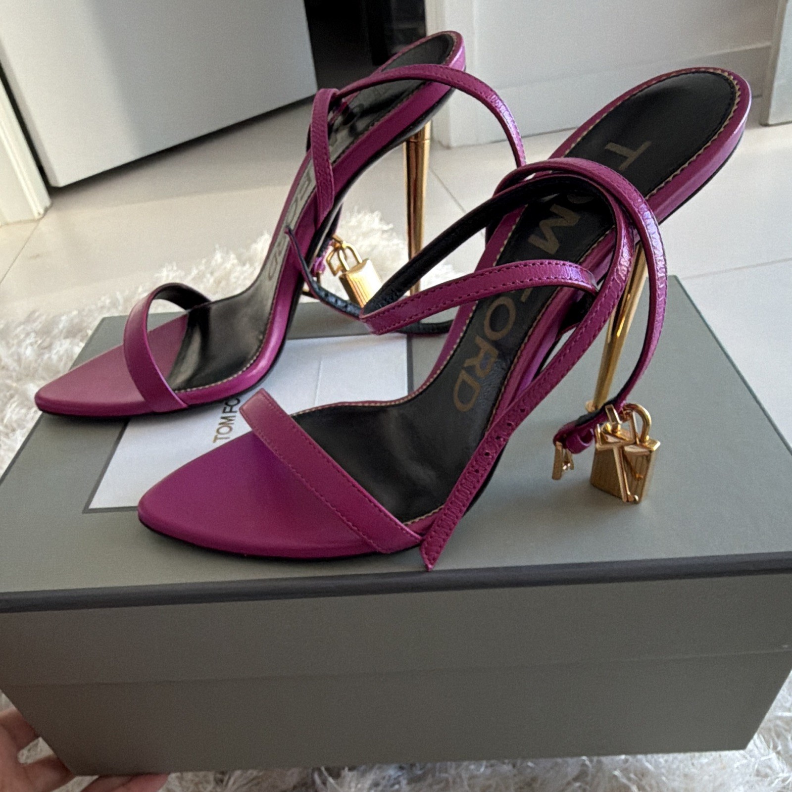Tom Ford Pink Leather Strappy Ankle Strap Pointed Toe Heels 6.5 EU36.5