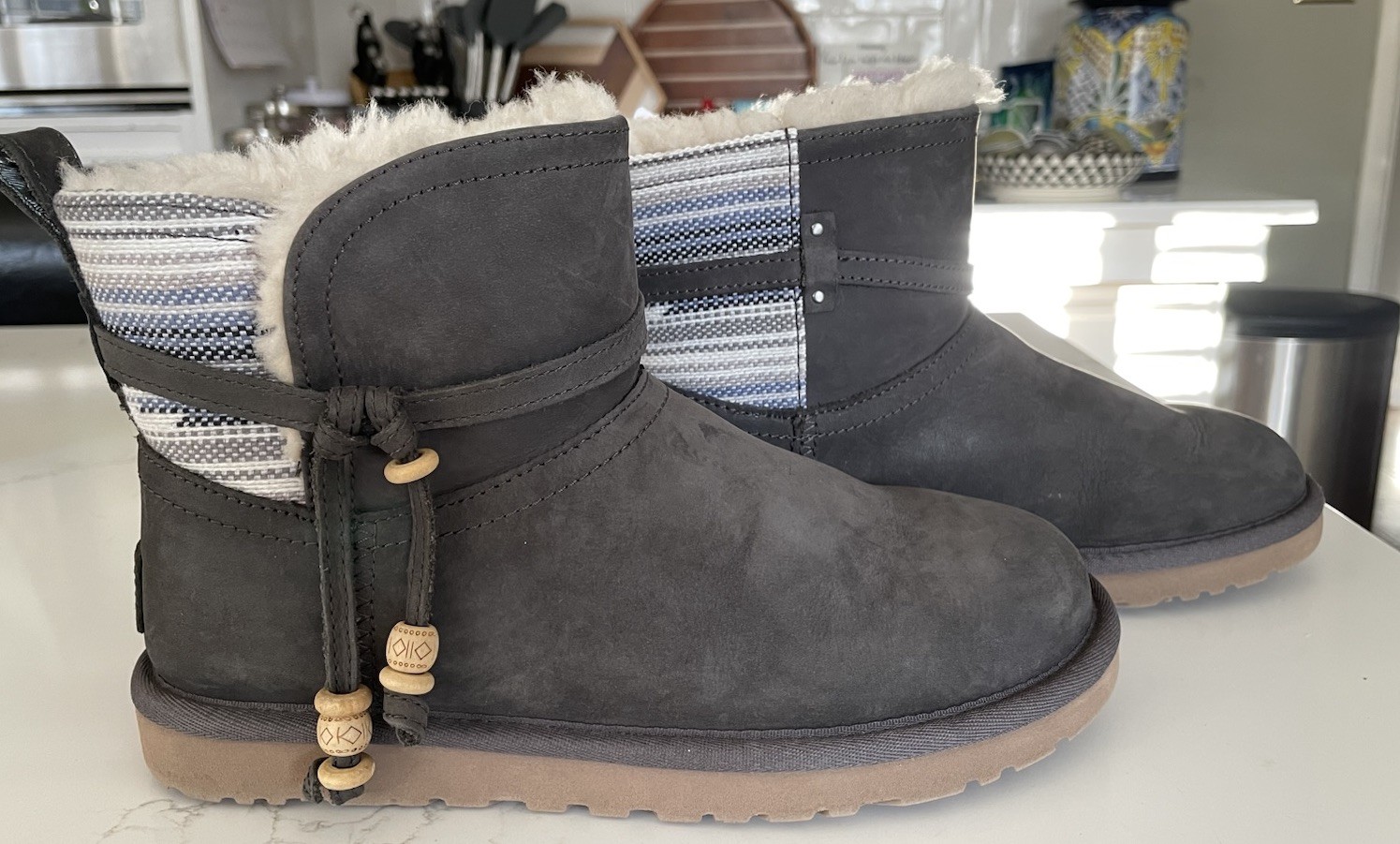 UGG Auburn Serape Water-resistant Mini Boots Sz 8 Casual 1010263 Gray Leather
