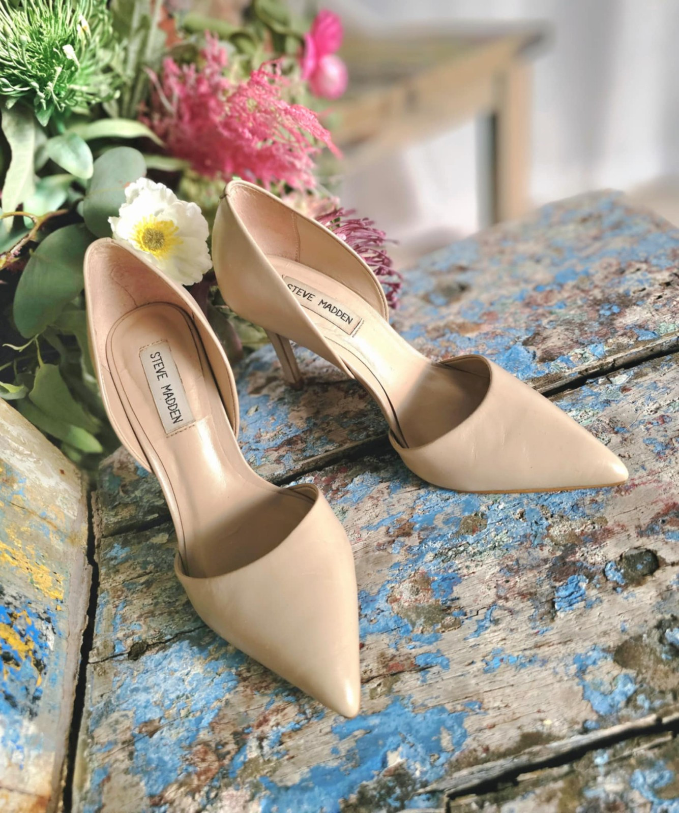 STEVE MADDEN Nude Beige Stilletto Closed Pointed Toe Heels Pumps SIZE AU 6.5 EUC