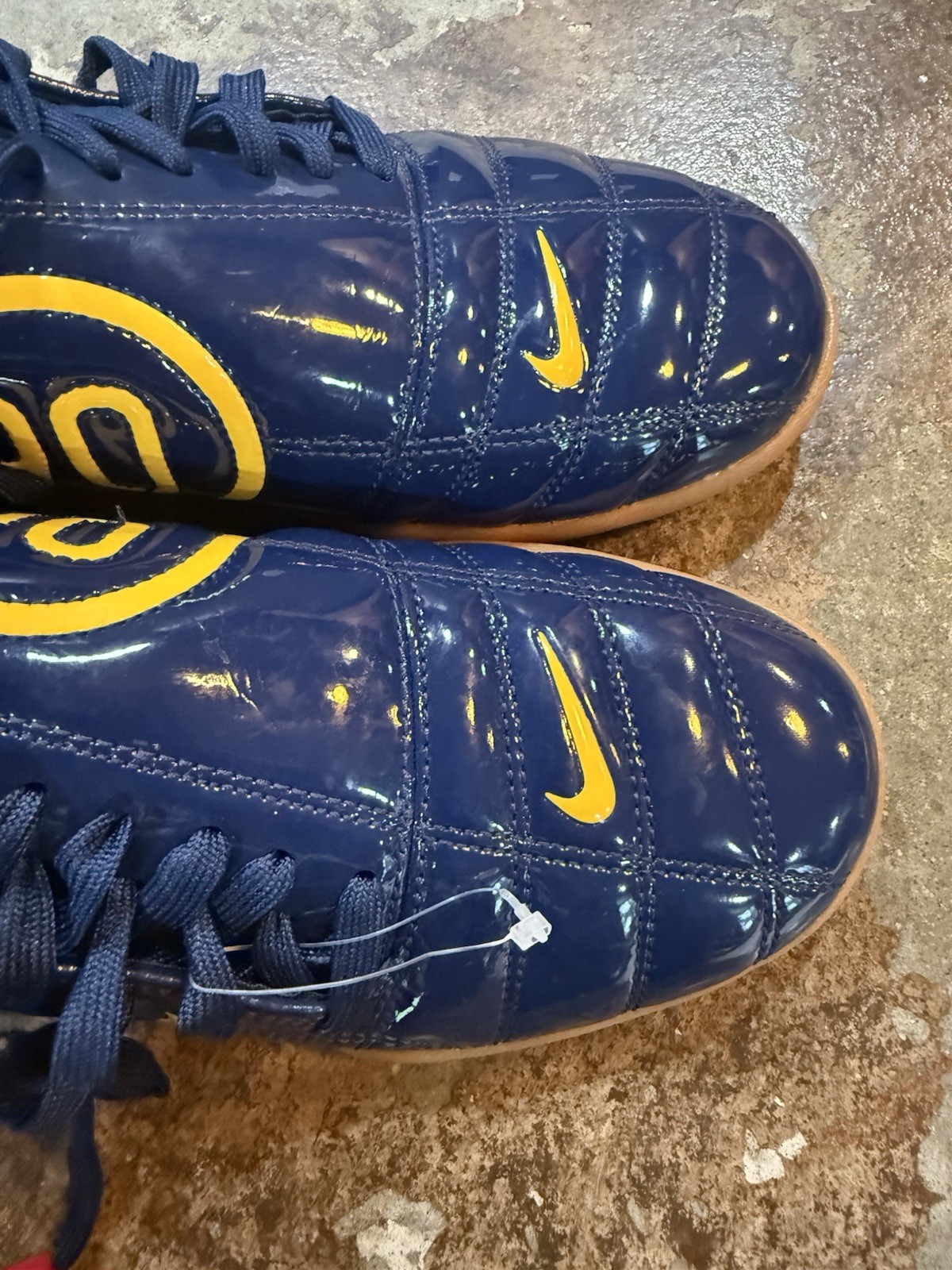 Nike Women’s Total 90 Michigan Midnight Navy Gold Soccer Shoes Size 9.5
