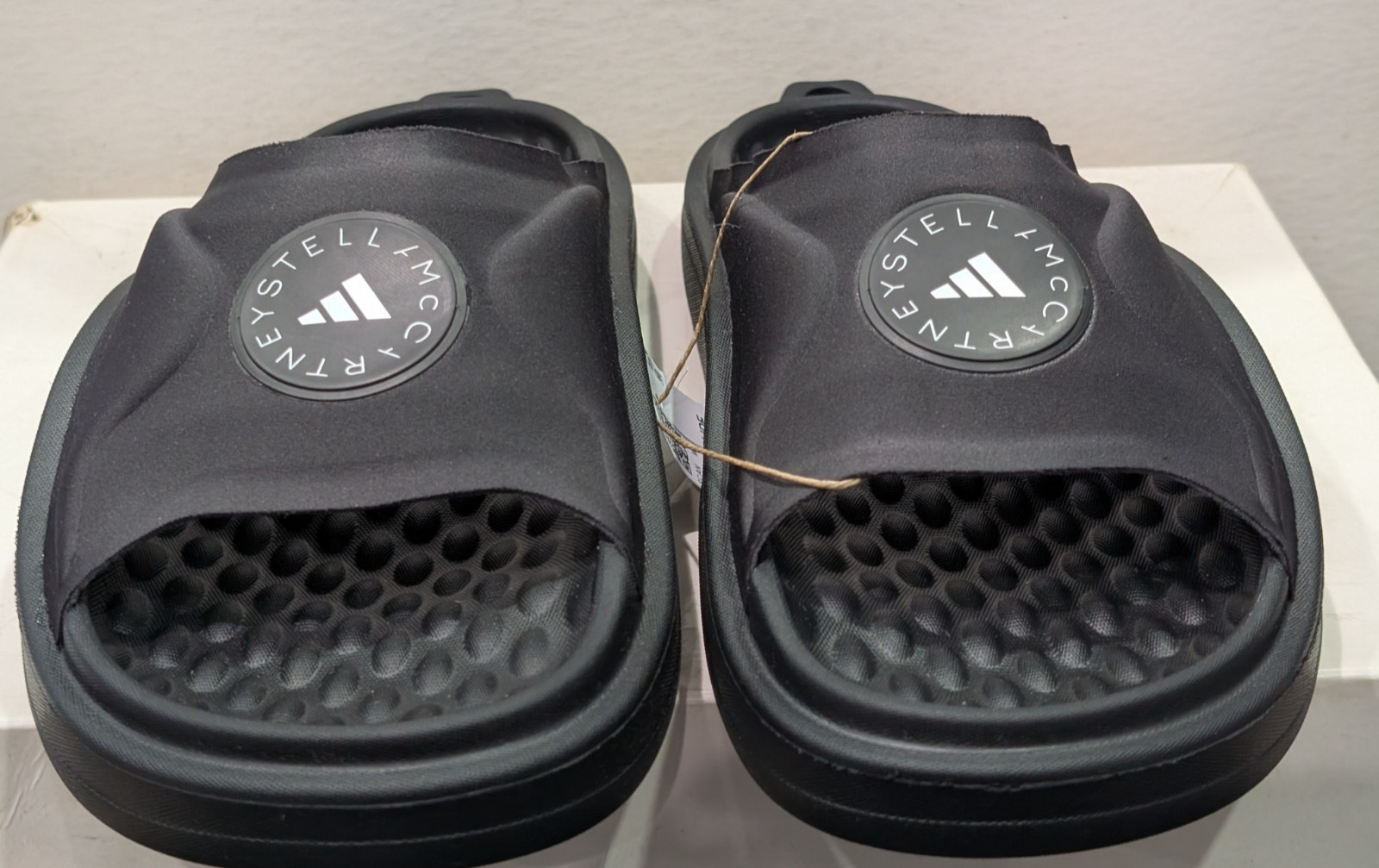 Adidas by Stella McCartney Women’s aSMC Slide – Size: 7 – JS0265 – Black – NEW !
