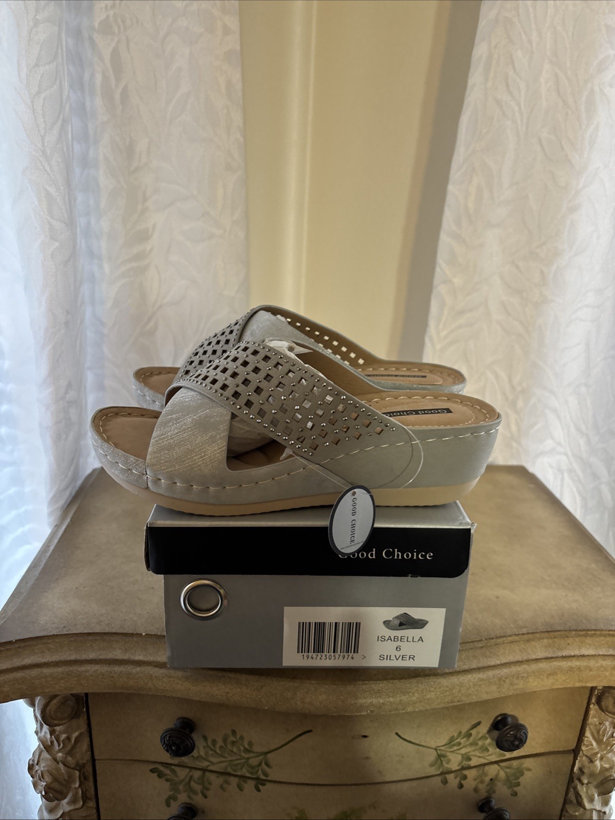 Good Choice Isabella Shoes Size 6 Brand New With Tags Silver