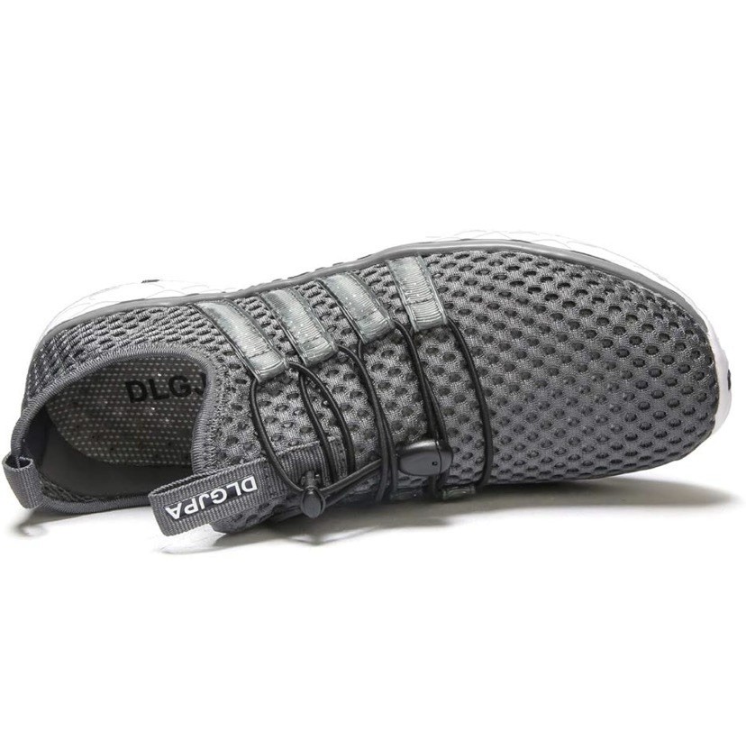 DLGJPA Women’s Lightweight Quick Drying Water Shoes for Beach Water Sports Sz 41