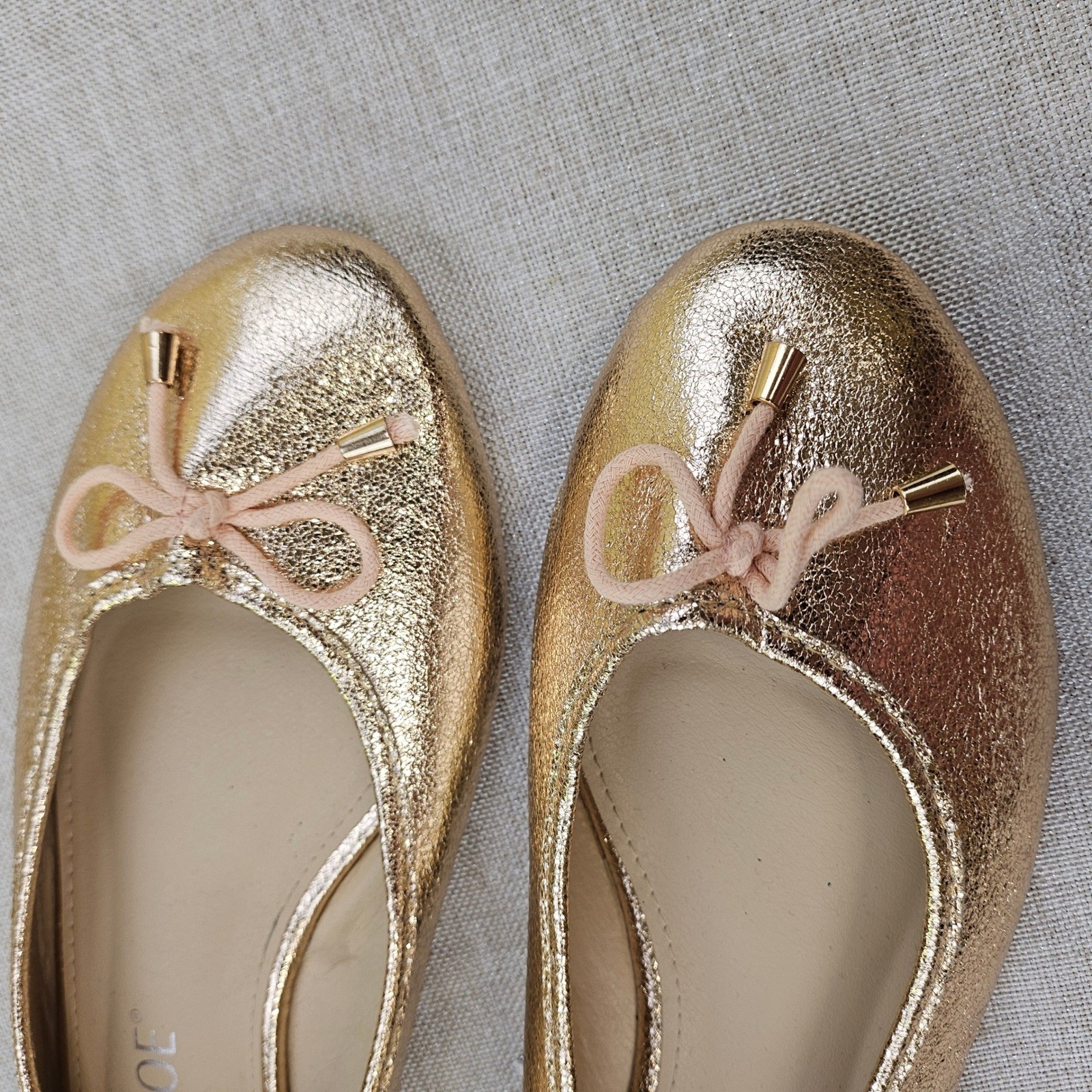 MUSSHOE Womens Metallic Gold Ballet Flats Round Toe Bow Slip On Shoes Size 8