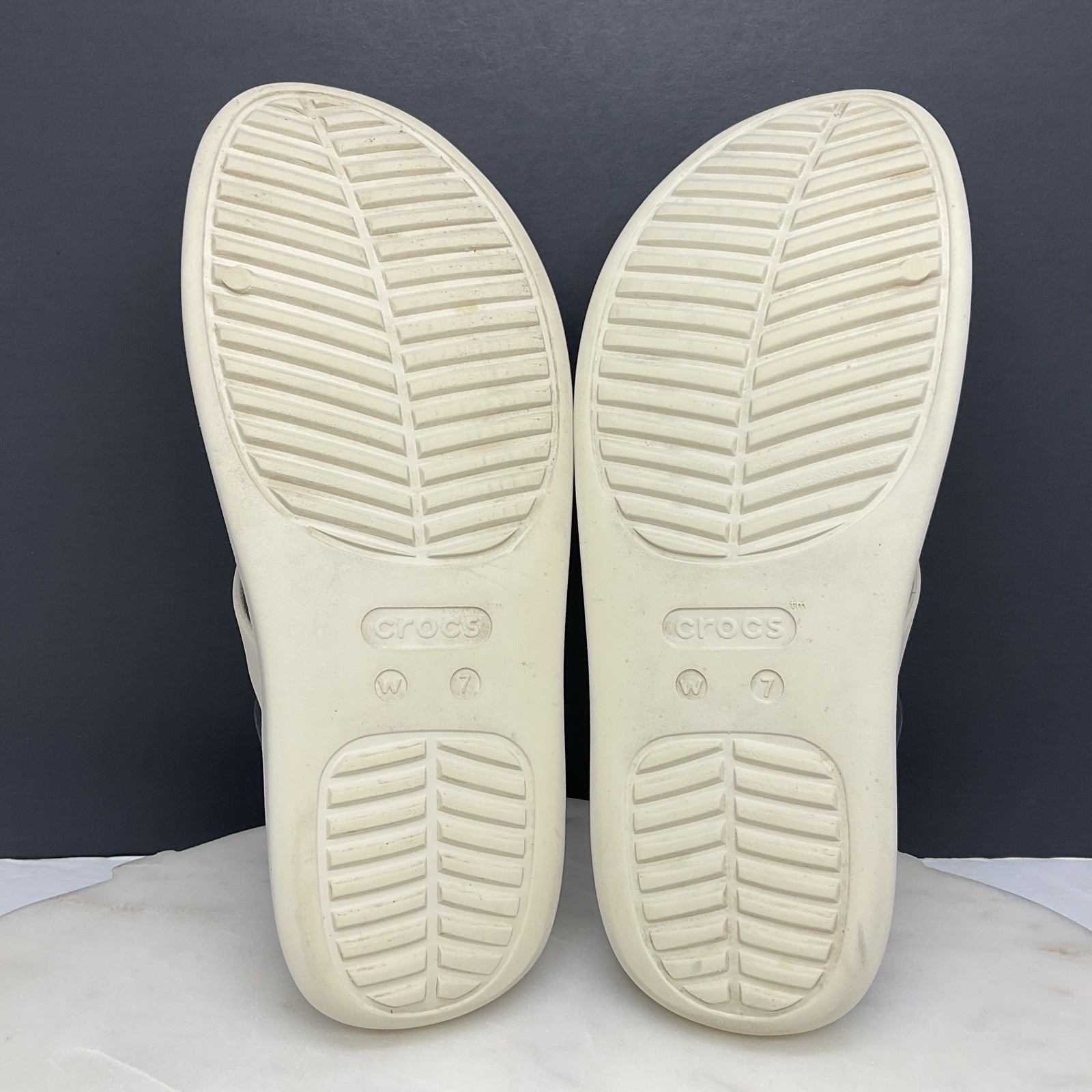 Crocs Getaway Strappy Slide Sandals Womens Size 7 Stucco Comfort Casual