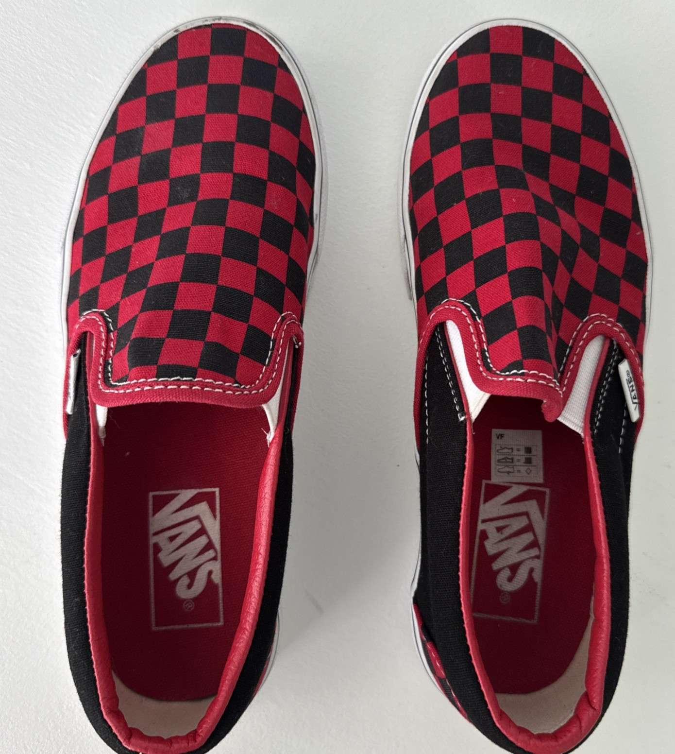 VANS Canvas Slip-On Sneakers Checkerboard Red/Black Womens 7