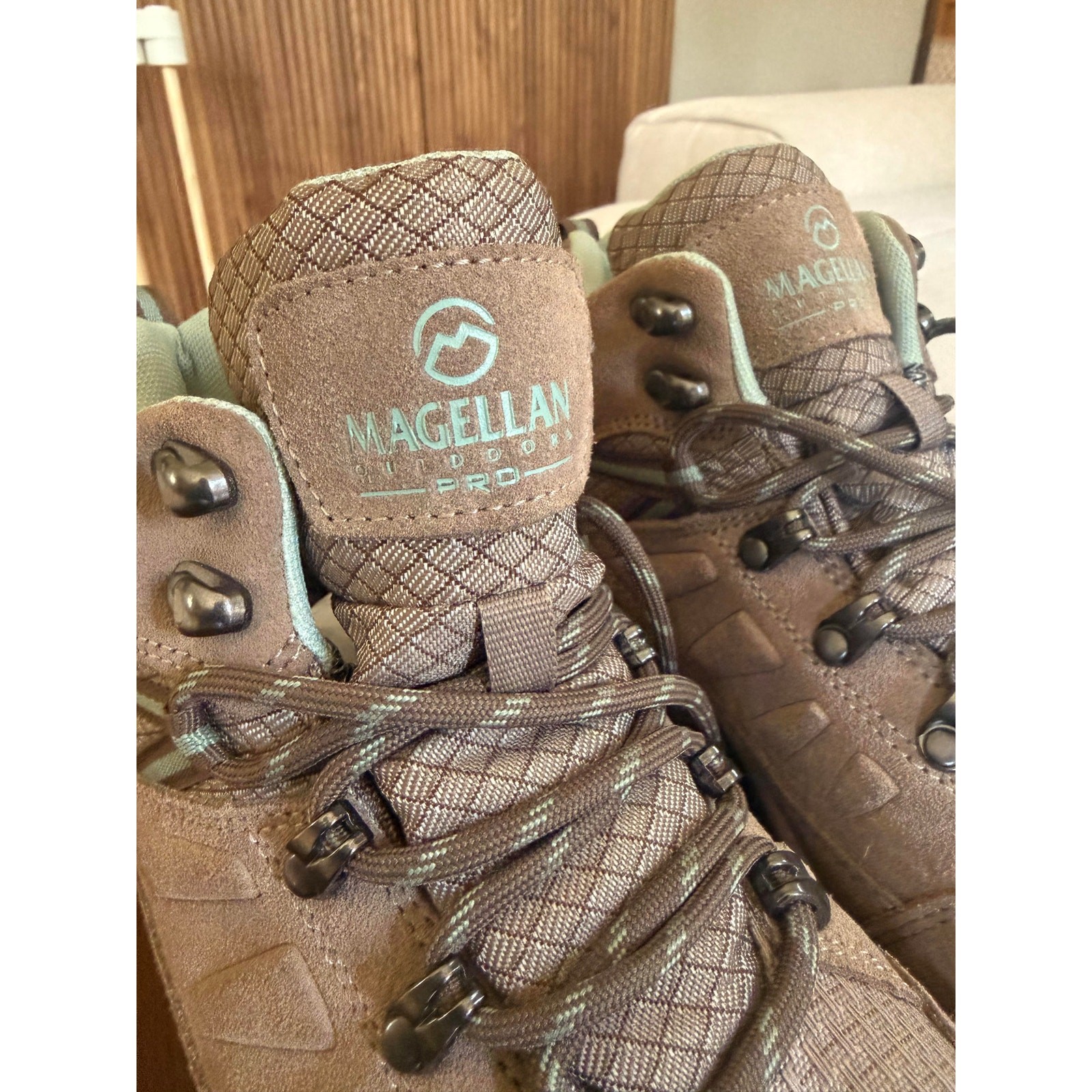 Magellan Outdoors Pro Mid Trek Hiker Boots Women’s 9.5 Waterproof Tan New