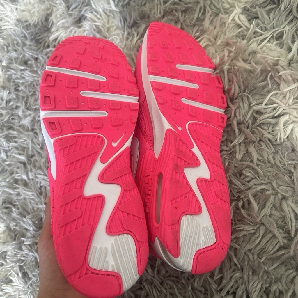 Nike Air Max Excee Hyper Pink