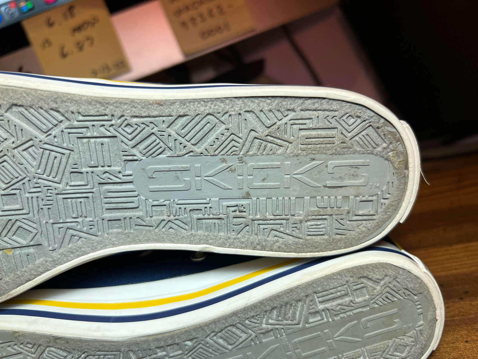 SKICKS University of Michigan Low Canvas Skate Sneakers Maize & Blue Women Sz 8M