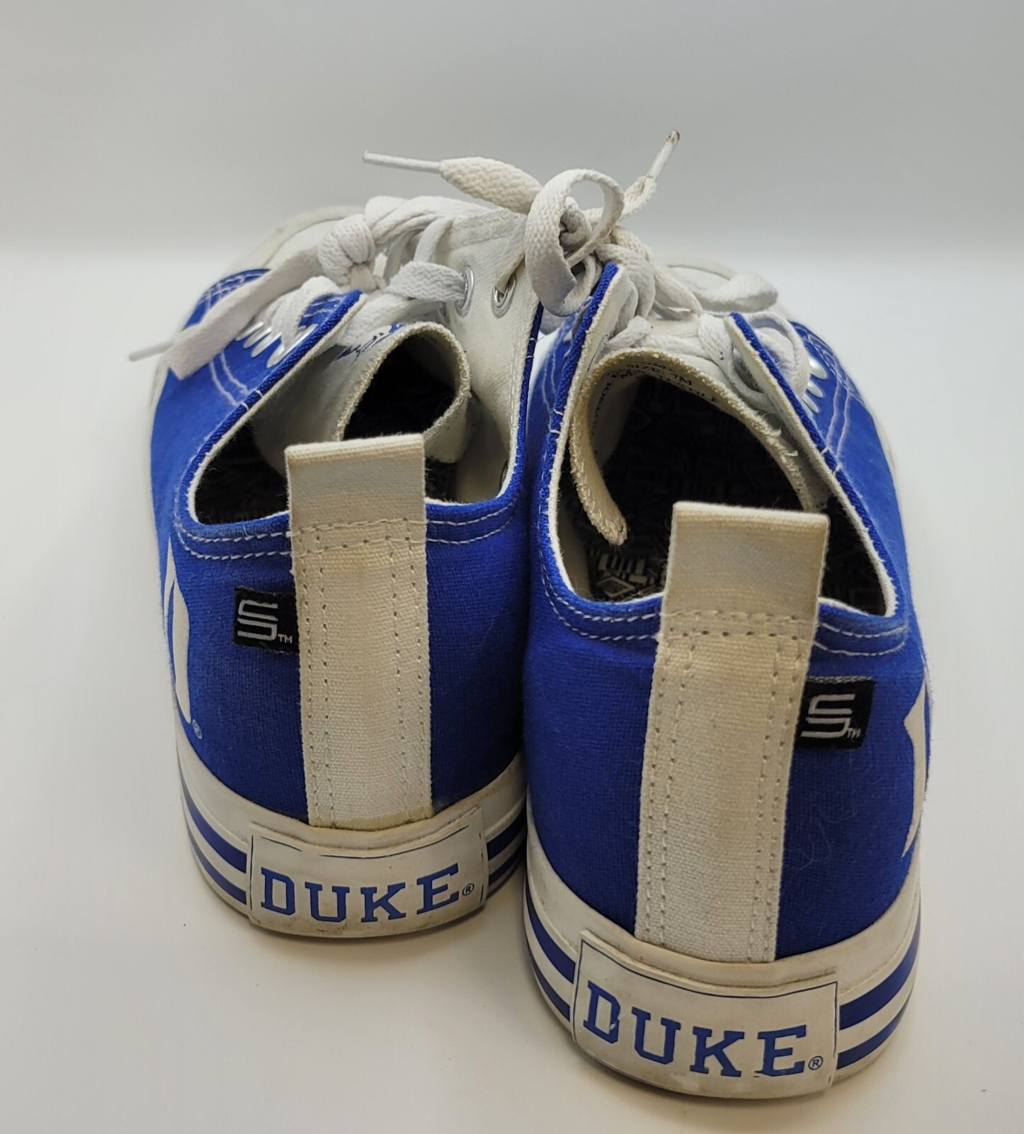 SKICKS Duke Blue Devils Unisex Low Top Sneaker Sz Women 7M