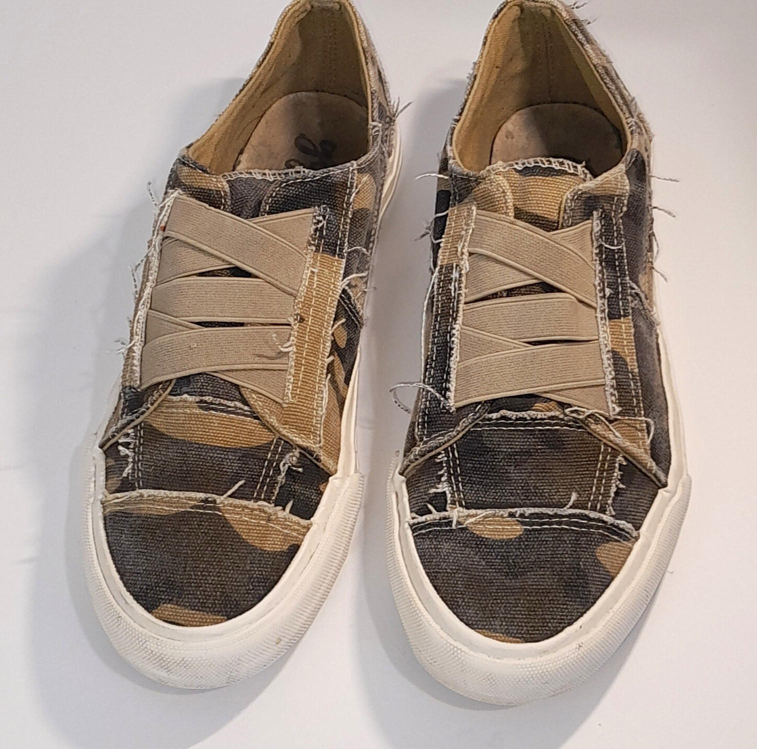 Gypsy Jazz Sneakers Womens 8.5 Camouflage Slip on Distressed Flat Shoes Grunge