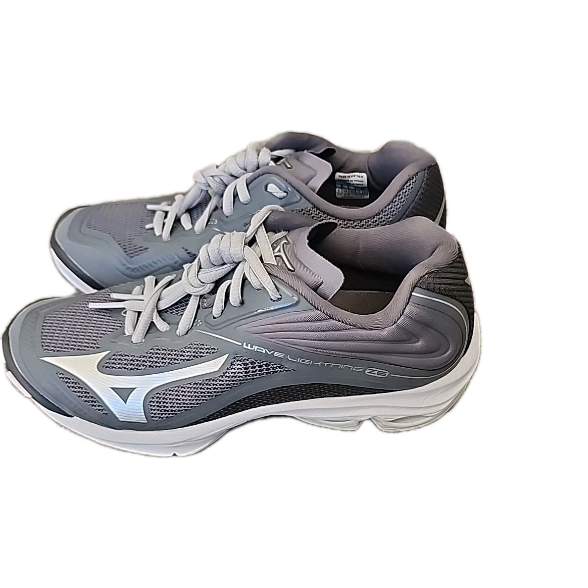 New Mizuno Wave Lightning Z6 Volleyball Shoes Sneaker Gray/White Wo’s Sz 8 $140