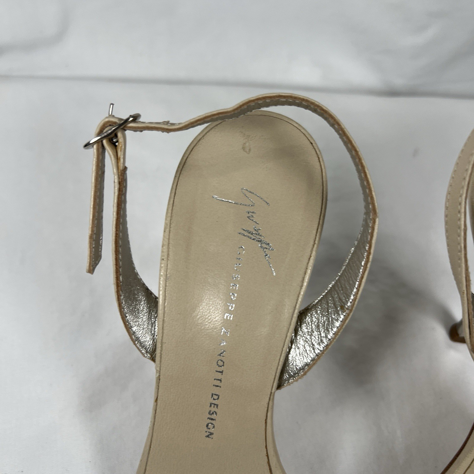 Giuseppe Zanotti Leather Slingback Stiletto Heels Italy Minimalist EU 36 US 6