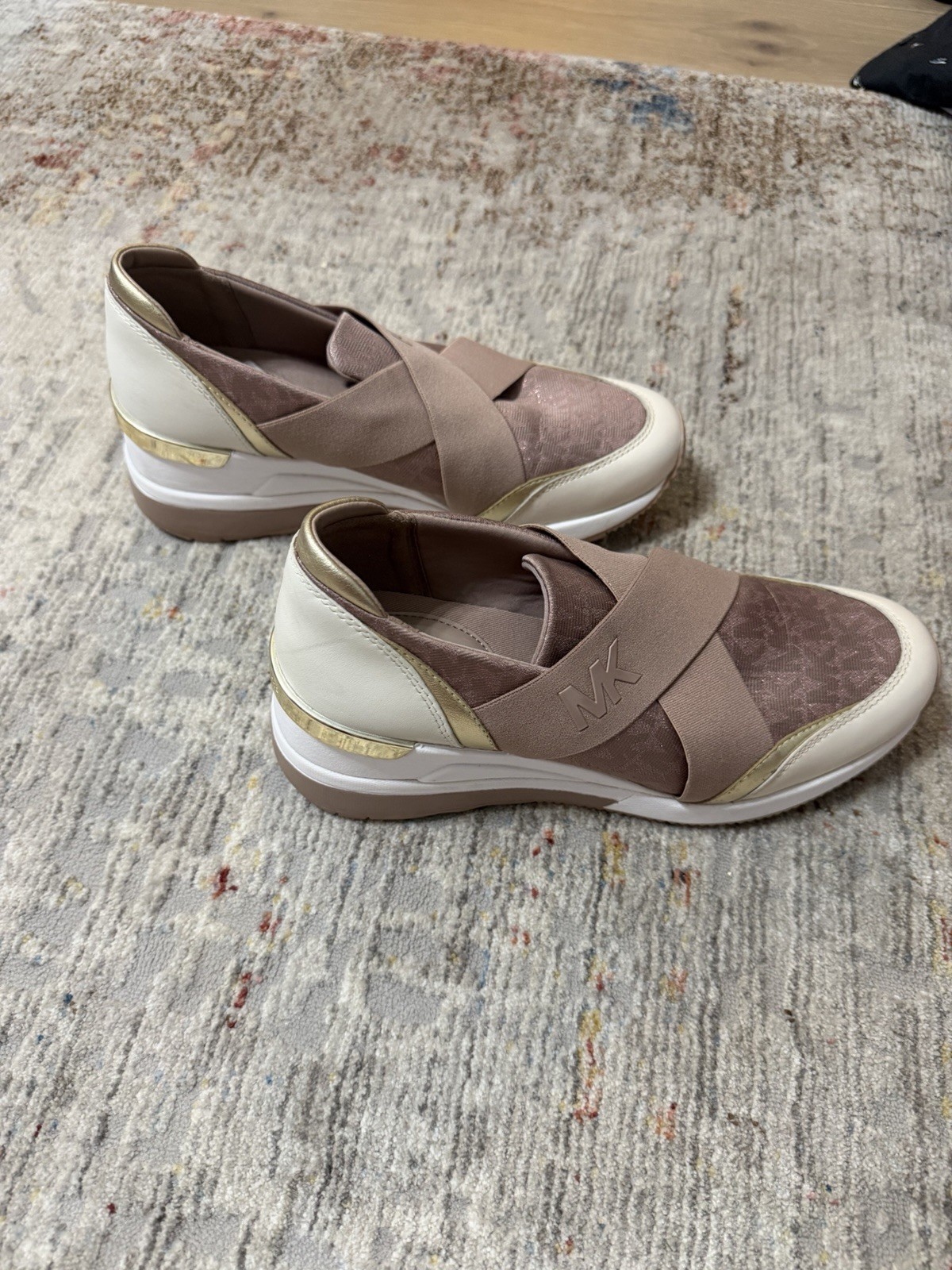 Michael Kors Genna Women’s Slip-On Low Top Sneakers Fawn Logo, 7.5