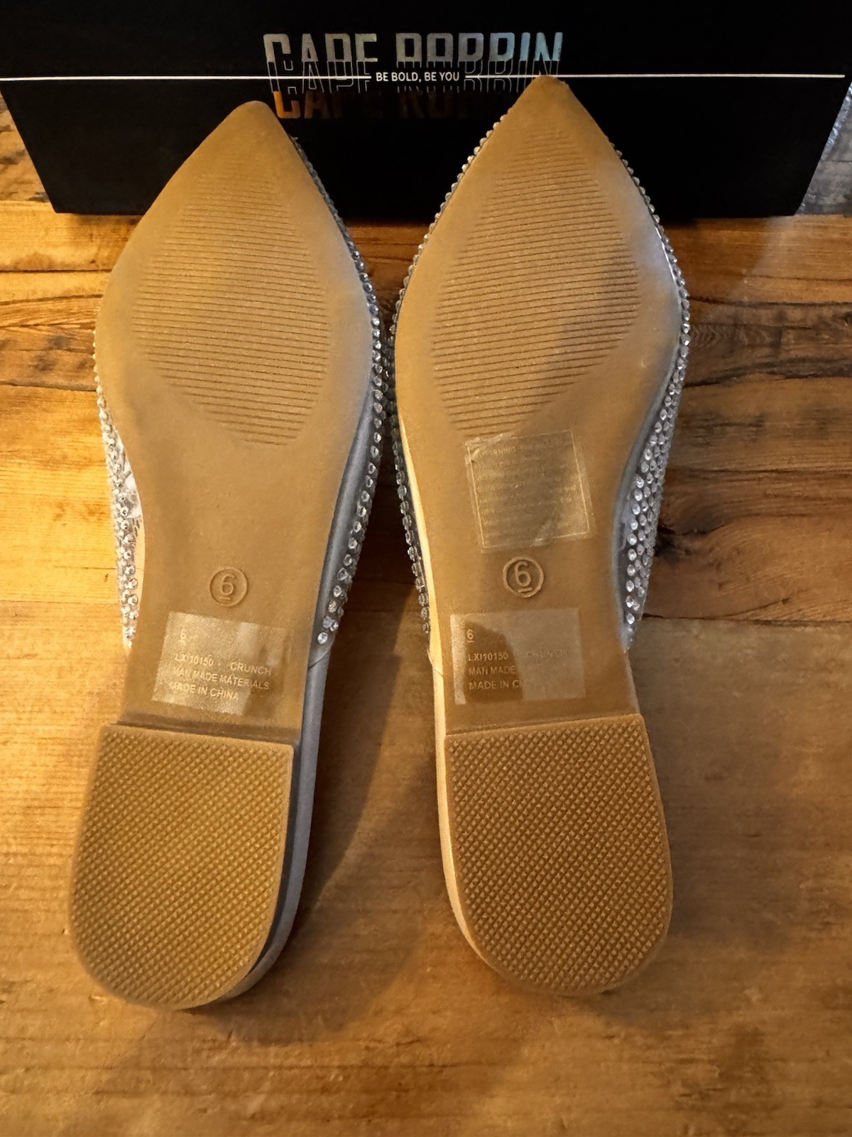 Cape Robbin Crunch Nude Clear Rhinestone Flat Mules (Crunch) Size 6 NIB