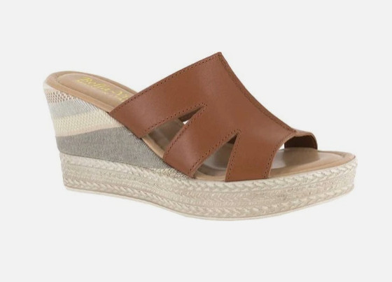 Bella Vita Rox-Italy Women’s Wedge Sandals Size 8.5 Wide