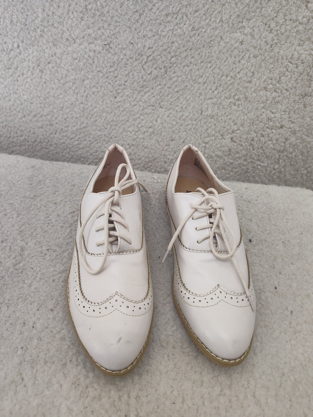 JustFab Women Luxton Oxford 7 Cream Lace Up Almond Toe Casual Comfort Shoes