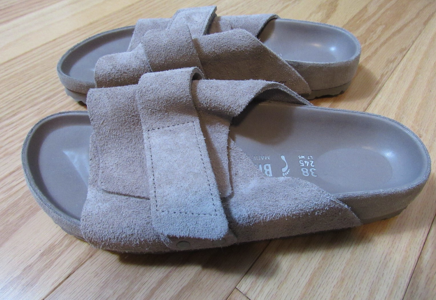 New Birkenstock $200 Kyoto Suede Leather Sandals Grey Taupe 38 Medium/Narrow