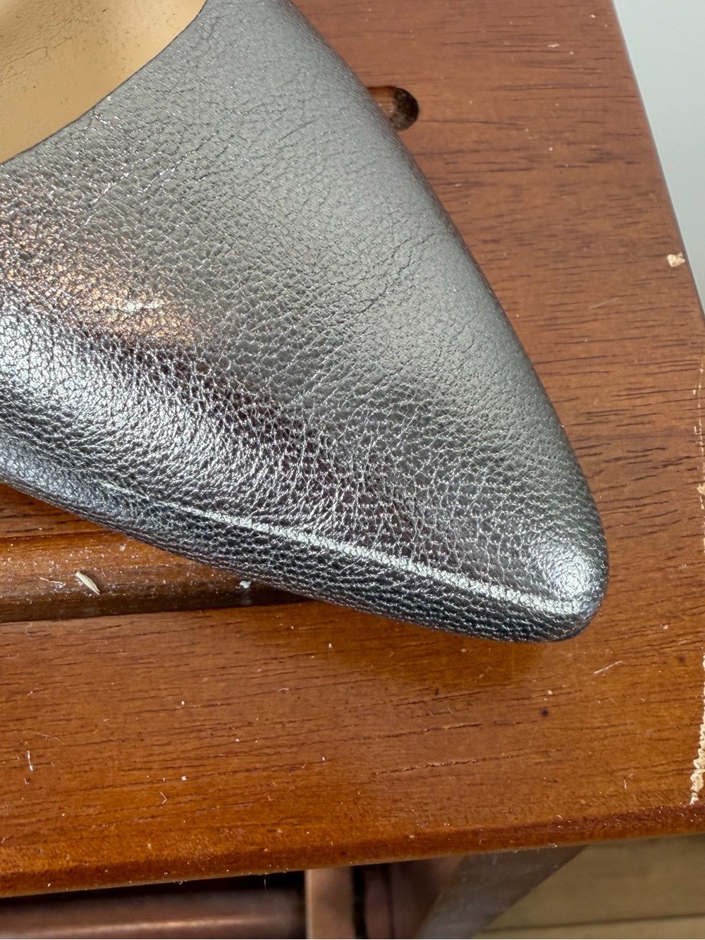 MICHAEL Michael Kors Metallic Pewter Pointed-Toe Pumps Size 6