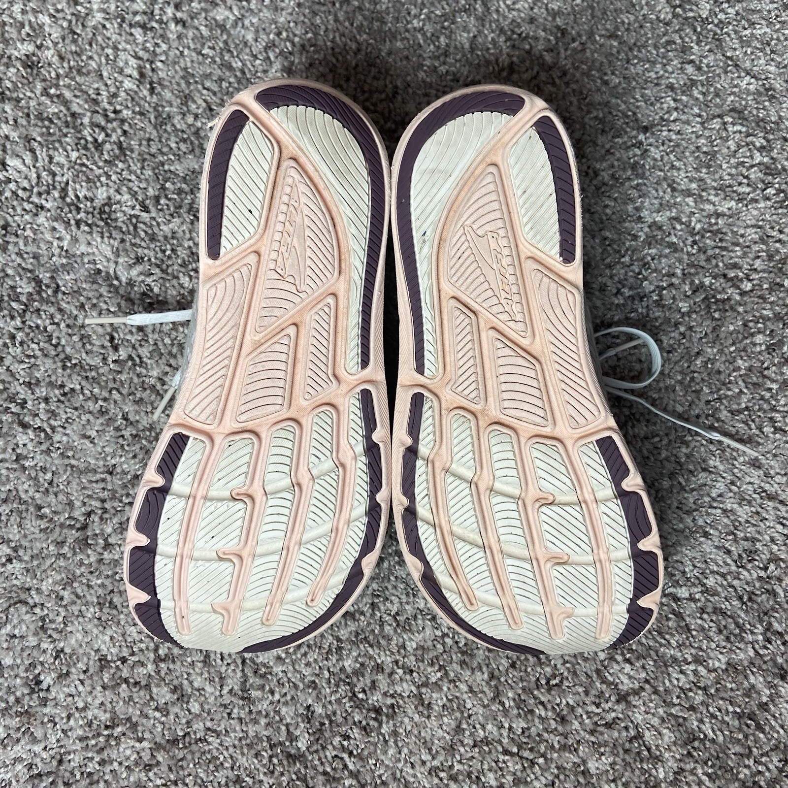Altra Torin 8 Women’s Low Top Running Sneakers White Purple Pink Mesh