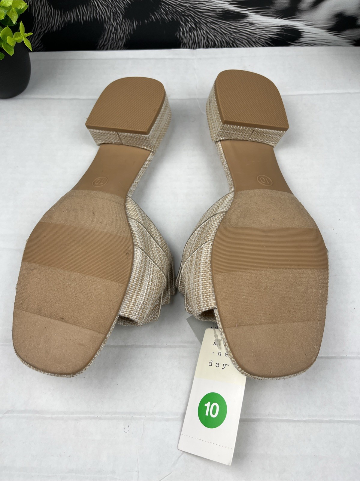 A New Day Lyta Beige Woven Raffia Ruffled Low Block Heel Slides Size 10