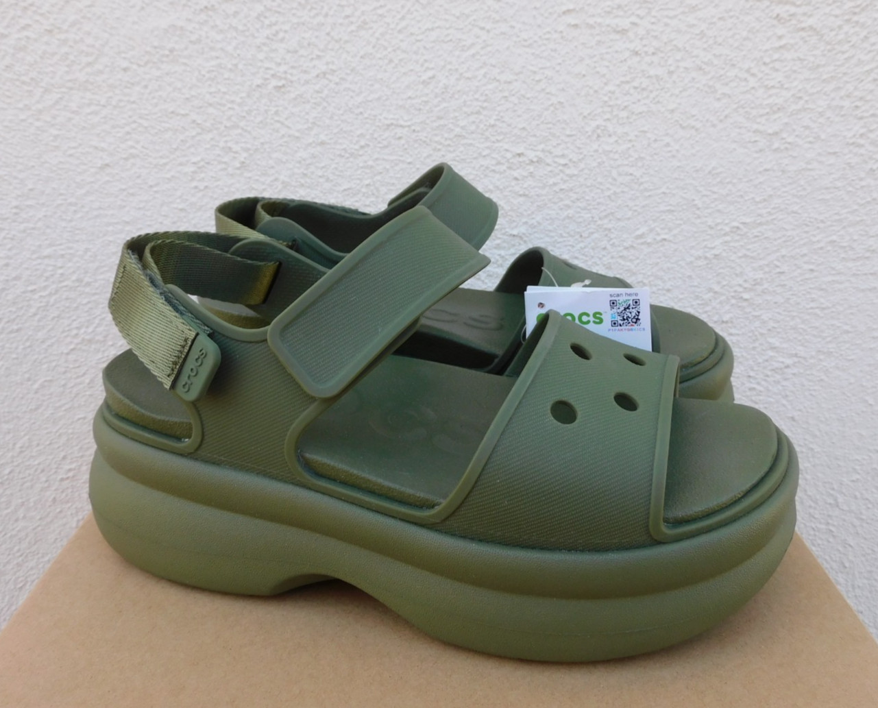 CROCS ARMY GREEN SOHO Y STRAP PLATFORM SANDALS, WOMEN US 8/ EUR 38-39 ~NWT