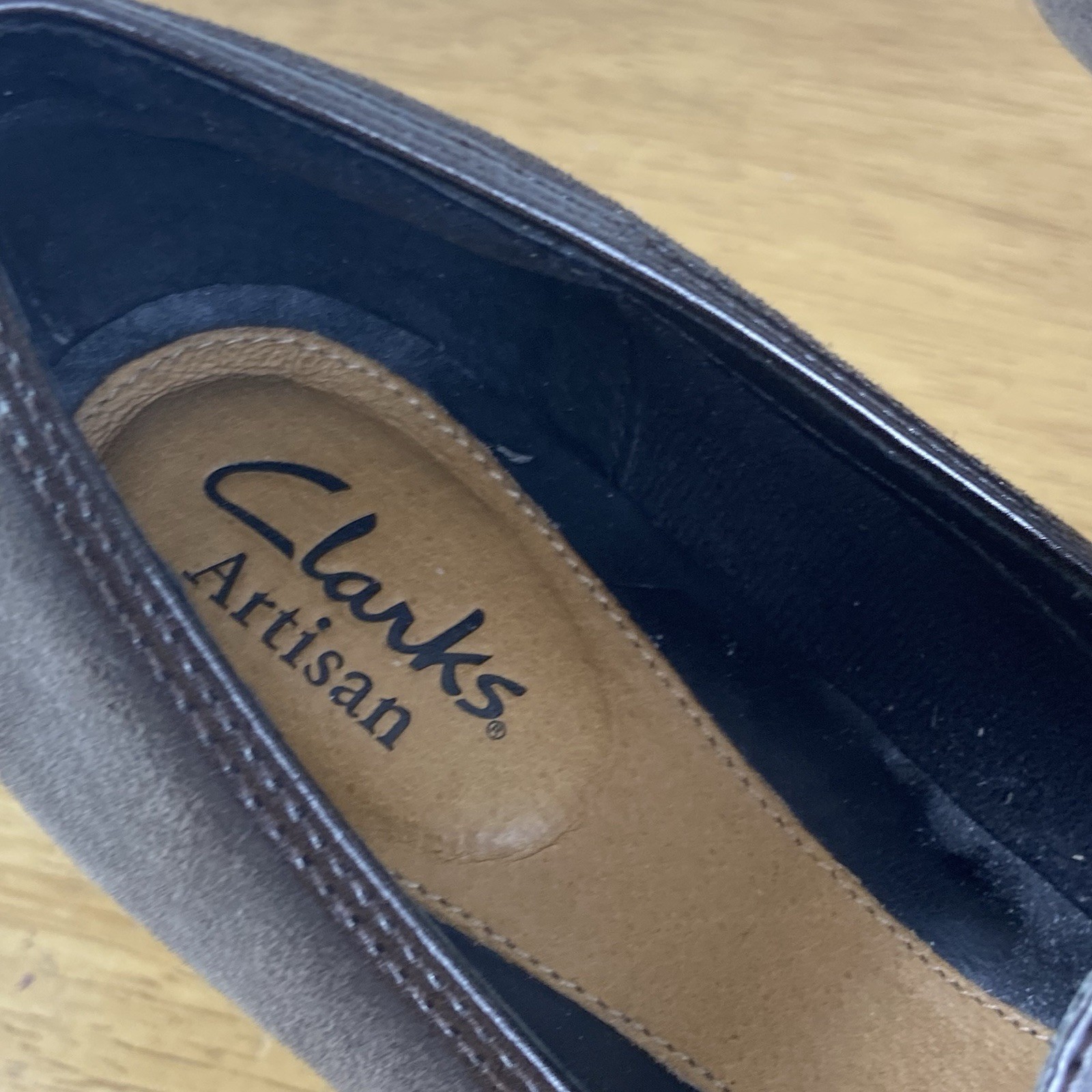 Clarks Artisan Active Air Women’s Brown Suede Leather Pumps Straps Buckle Sz 6.5