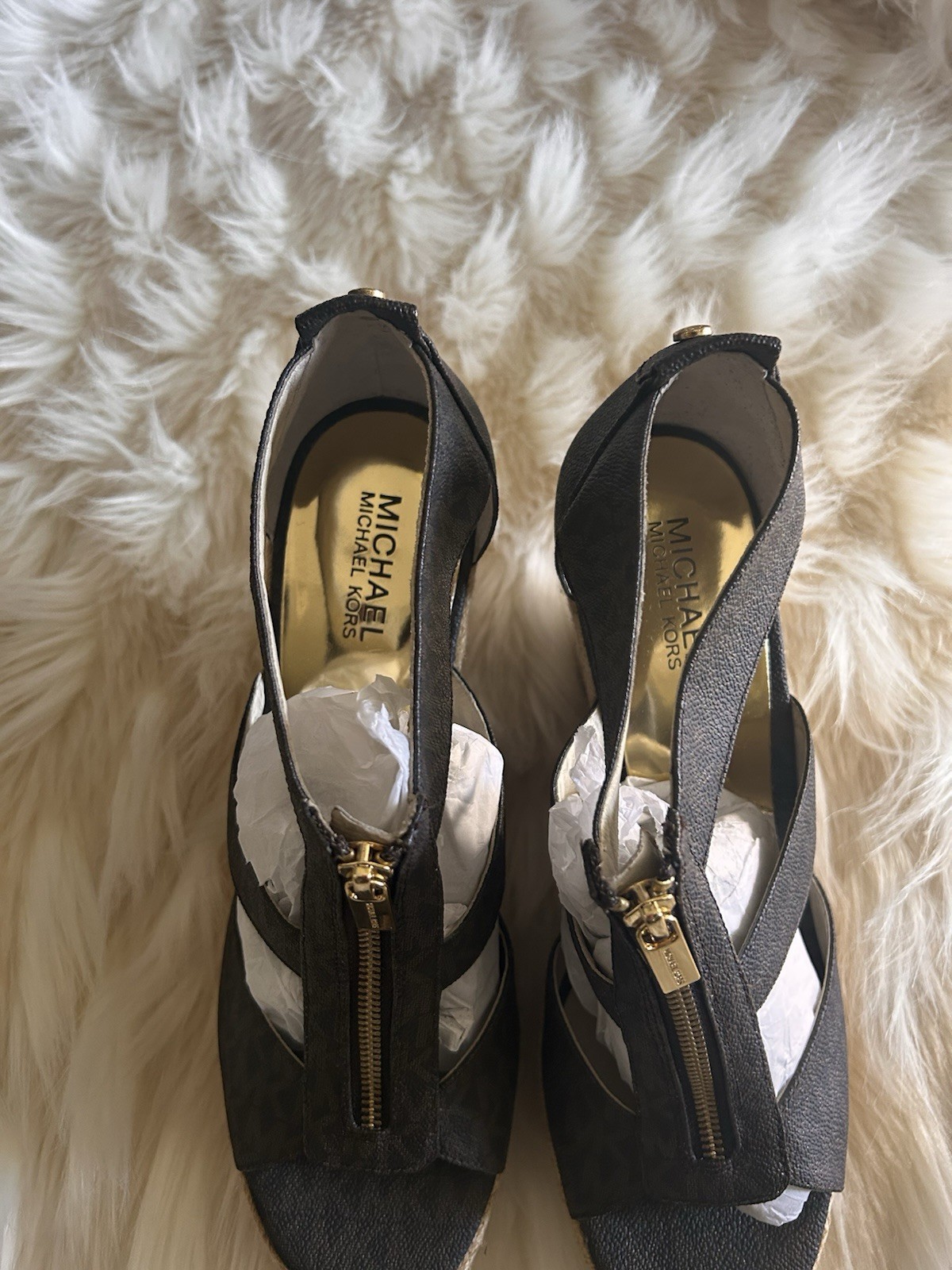 Ladies Michael Kors Darby size 11 Criss Cross Strap Espadrille Sandals