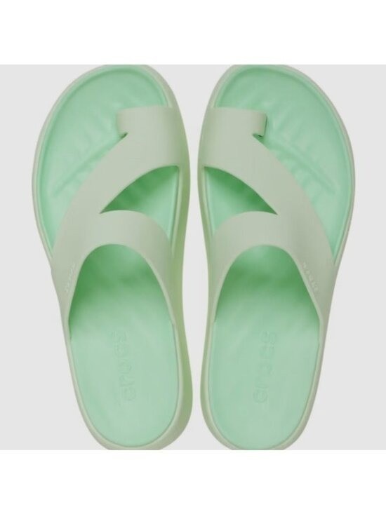 NWT – Crocs Getaway Platform Toe Loop – Size 8