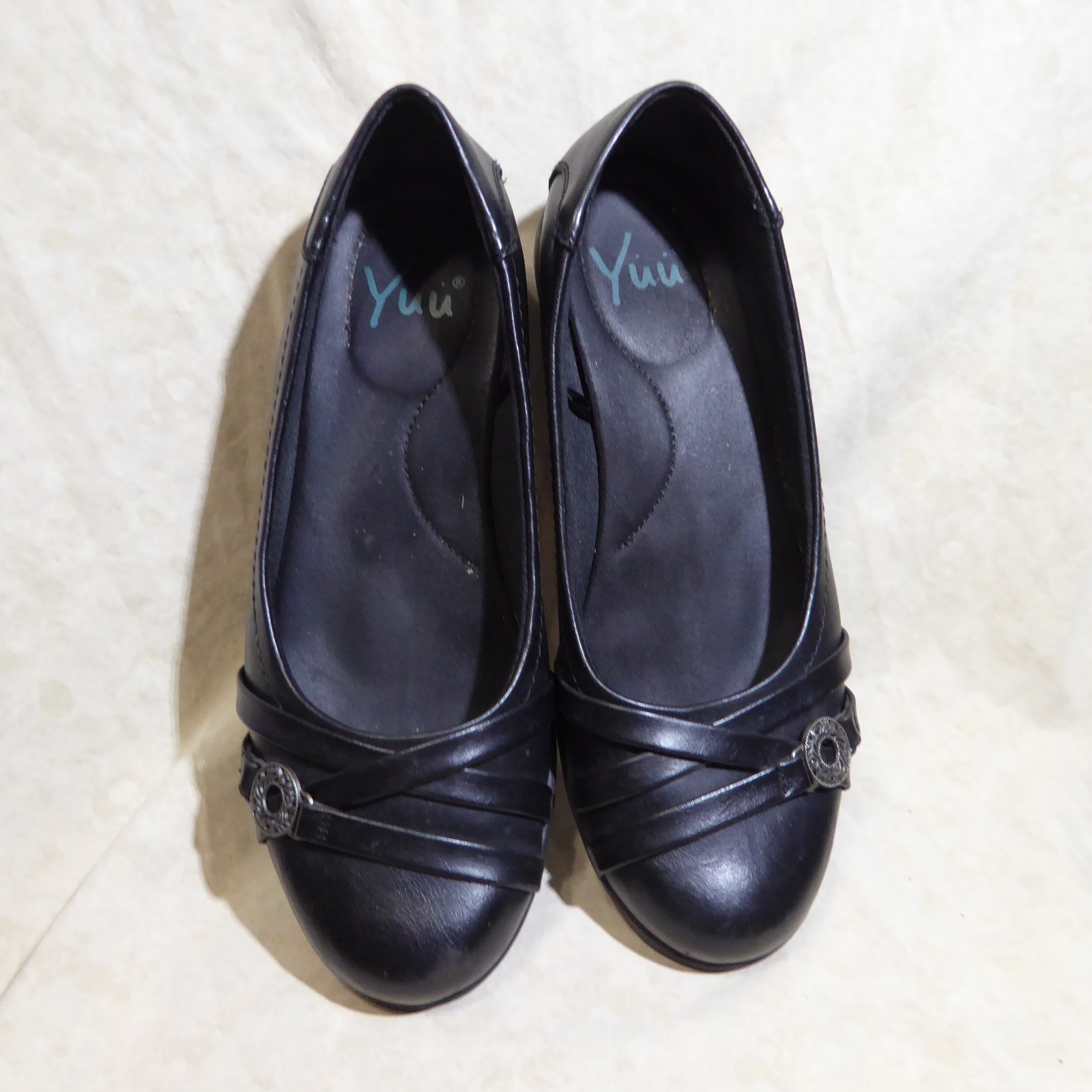 🩰 YUU Comfort Ballet Flats sz 8.5 M Black Leatherette; Triple X Strap Accents