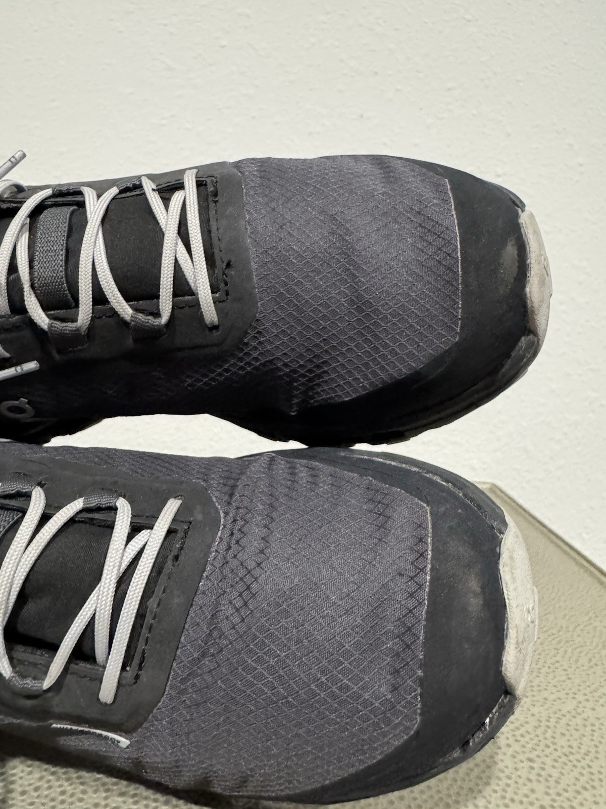 On Cloudvista Waterproof Eclipse Black Athletic Shoes Women’s Size 7.5