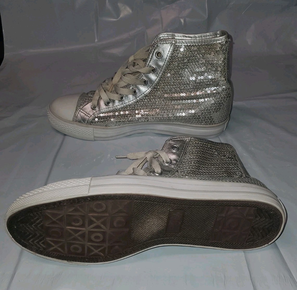 Gotta Flurt Disco Silver Sequin High Top Laced Sneakers Size 8.5