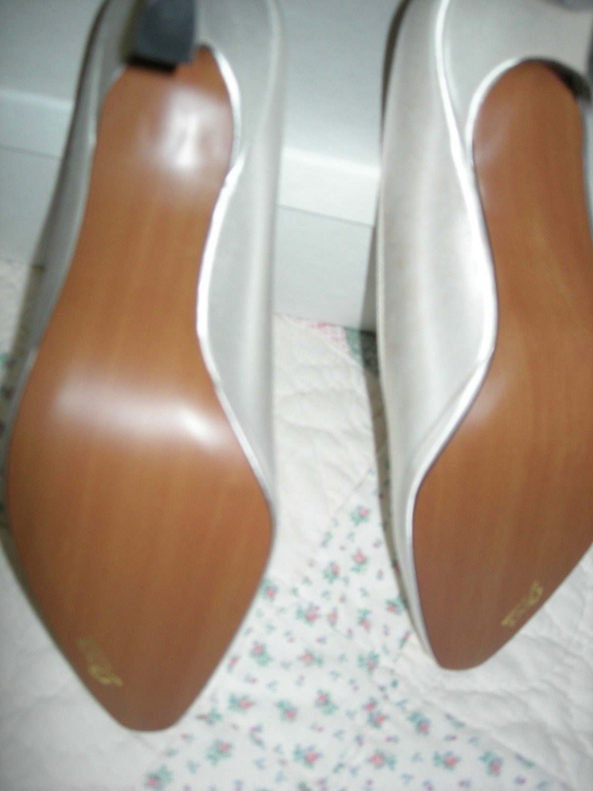 Size 6 Med ~ New Satin Dyeables ~ First Quality Wedding/Prom/Special Occ NOS