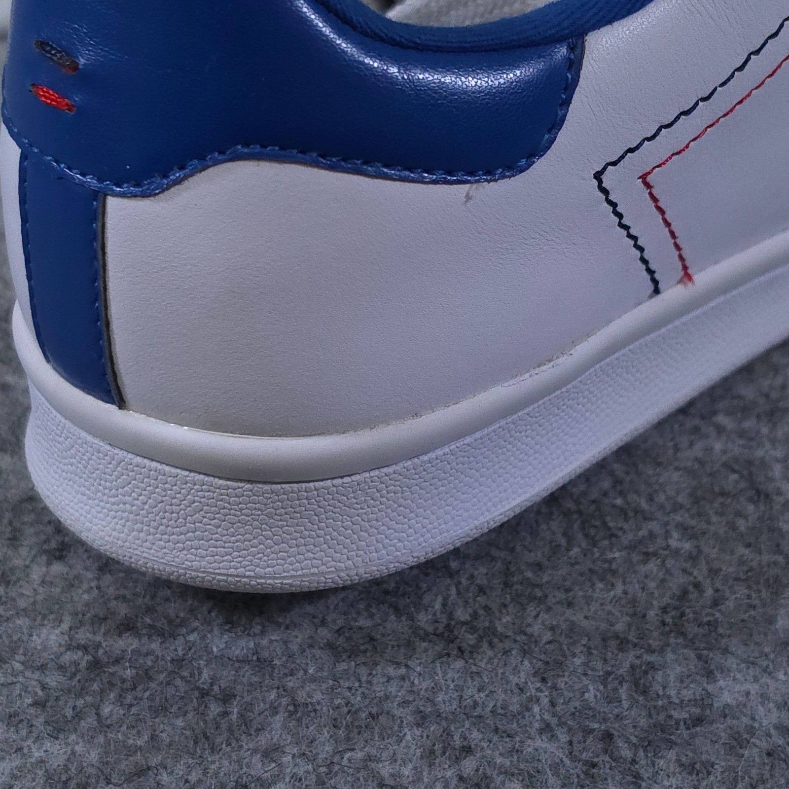 Tommy Hilfiger Suzane 2 Womens White Blue Leather Sneakers Shoes 9M