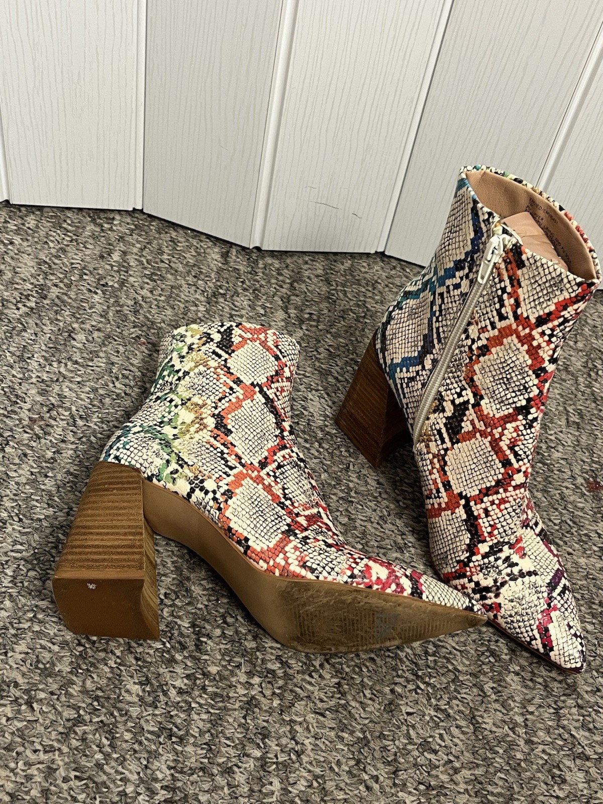 Steve Madden Women’s Envied Multicolor Snake Print Ankle Bootie Pointed Toe US 7